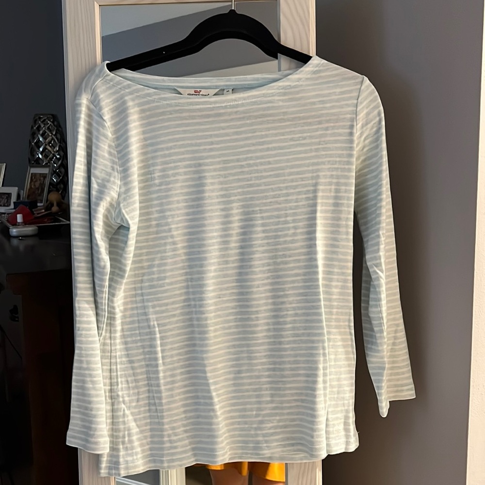 Vineyard Vine mint striped tshirt
